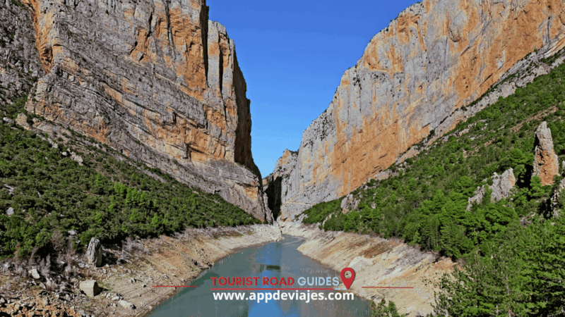 From Salou: Trekking to the Congost De Montrebei & Montblanc - Pickup Locations and Transportation