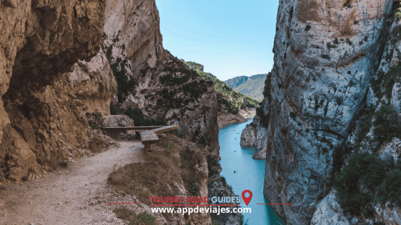 From Salou: Trekking to the Congost De Montrebei & Montblanc - Trekking Through Congost De Montrebei