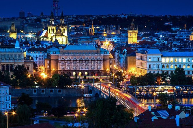 From Salzburg to Prague, Private Transfer With 2h of Sightseeing - Cancellation and Refund Policy