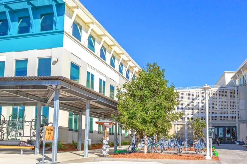 From San Francisco: Silicon Valley Tech Small-Group Tour - Exploring Meta Headquarters