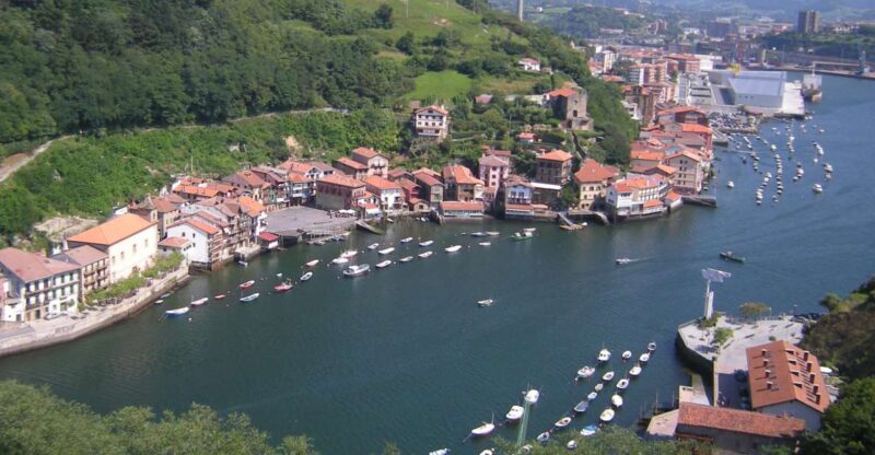 From San Sebastian: Hondarribia, San Pedro & San Juan Tour - Itinerary Overview