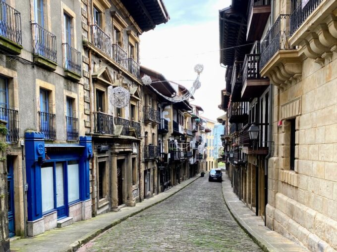 From San Sebastian: Hondarribia Sightseeing and Pintxos - Learn About Basque Cuisine