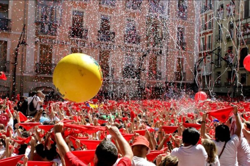 From San Sebastian: Pamplona City Tour - Route of the Bull Run