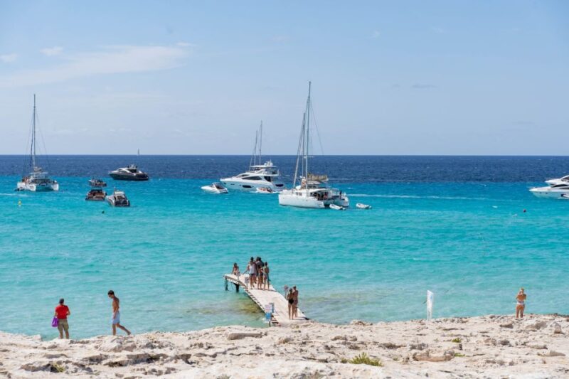 From Sant Antoni: Roundtrip Boat Transfer to Formentera - Boat Amenities and Facilities