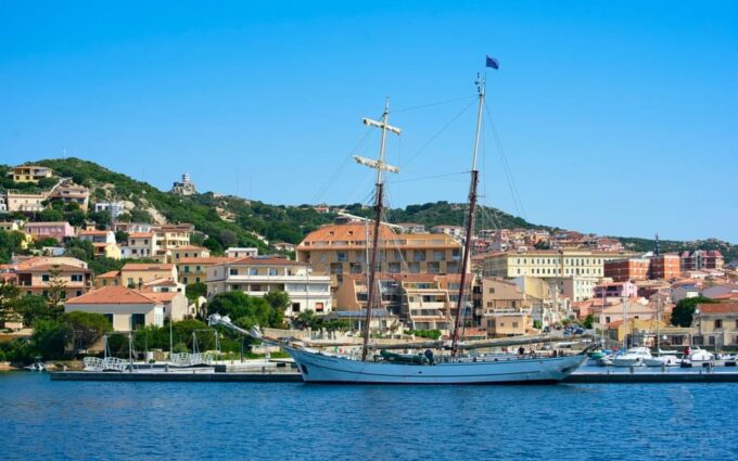 From Santa Teresa Gallura: Private Speedboat With Skipper - Booking and Payment