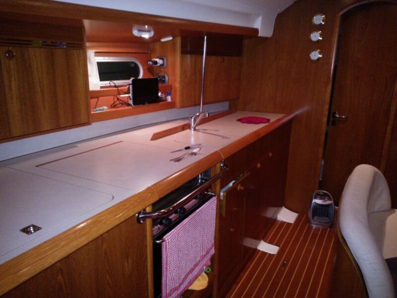 From Santa Teresa: Sailboat Tour to Corsica With Lunch - Key Points