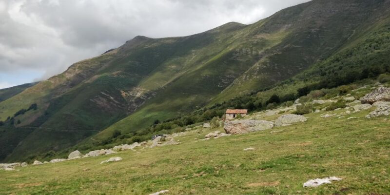 From Santander: Potes, Santillana and Altamira Day Tour - FAQ