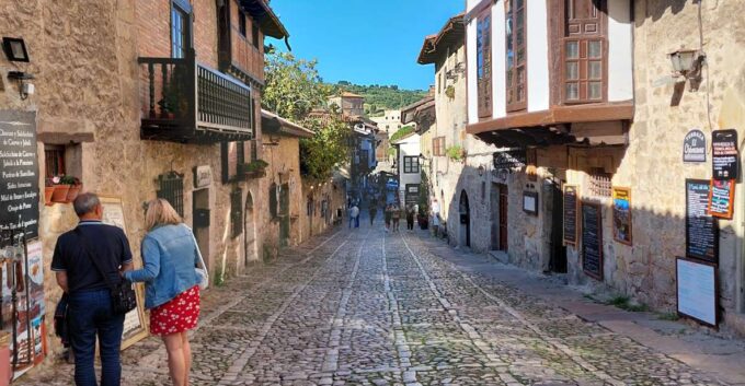 From Santander: Santillana Del Mar & Altamira Museum Tour - Inclusions and Exclusions