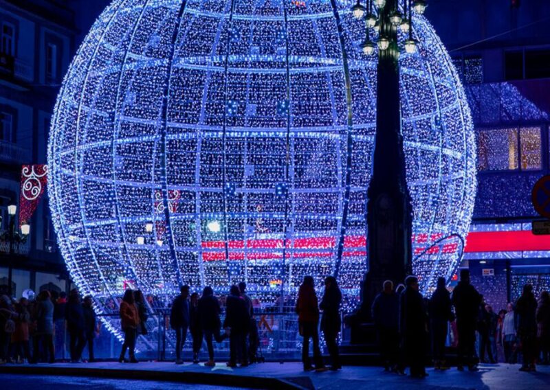 From Santiago: Christmas Lights of Vigo And Pontevedra - Itinerary and Experience