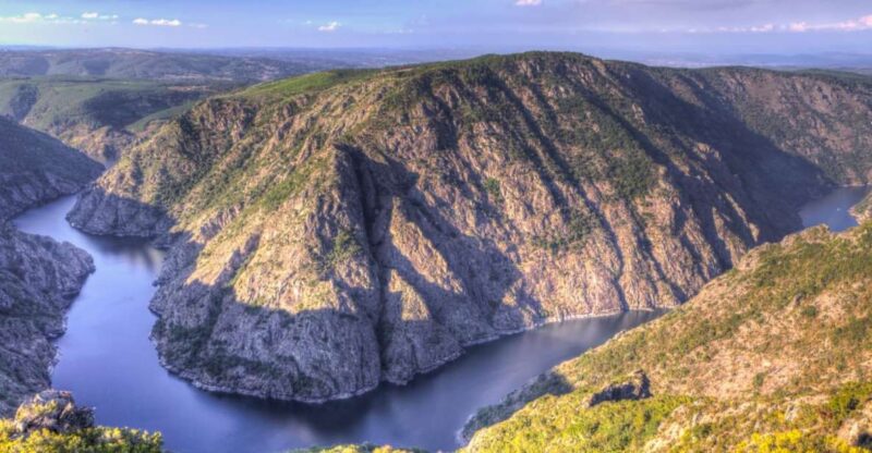 From Santiago: Ribeira Sacra History & Art Trip With Cruise - Itinerary Breakdown