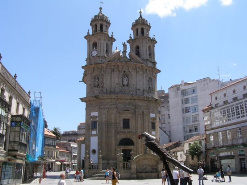 From Santiago: Tour to Rias Baixas With Boat, Seafood & Wine - Lanzada Beach: Visit and Sightseeing