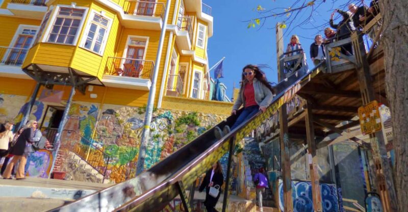 From Santiago: Vineyard, Valparaíso, and Viña Del Mar Tour - Key Points