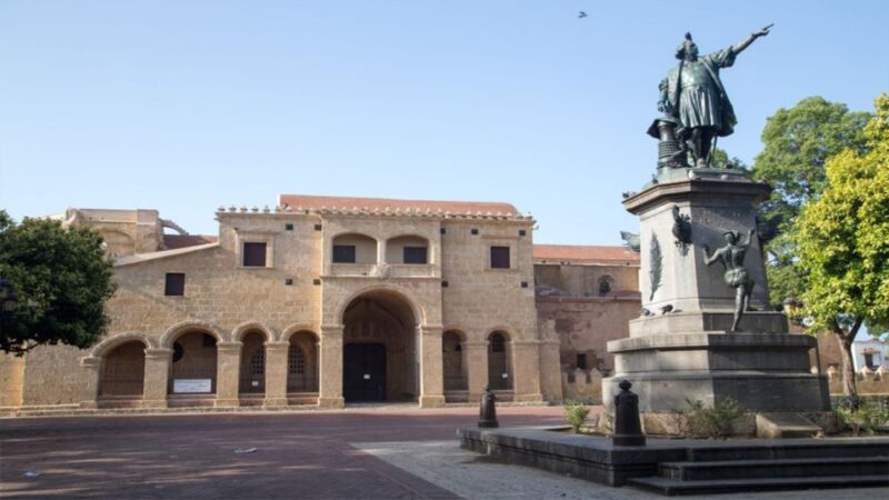 From Santo Domingo: Full Day Historical Tour With Lunch - Guided Walking Tour