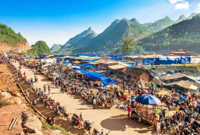 From Sapa: Bac Ha Sunday Market and Ethnic Villages Tour - Tays and Hmong Villages: Exploring Daily Life