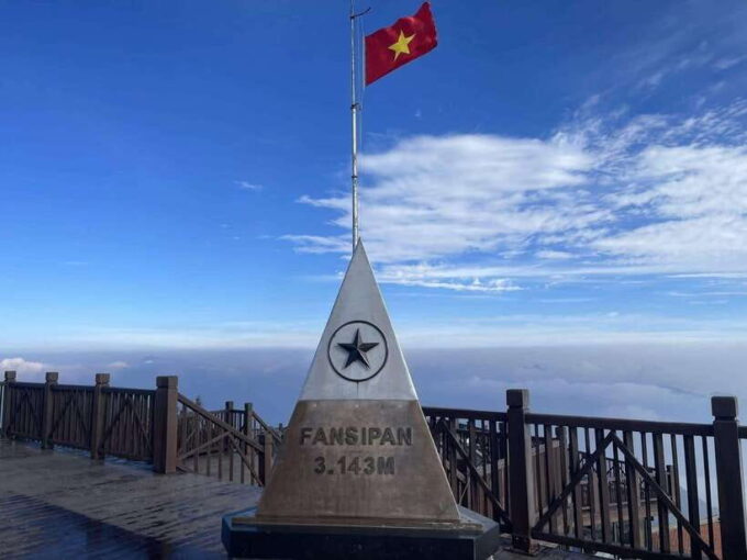From Sapa: Private Tour to Fansipan Peak With Scenic Views - Cultural Experiences in Ethnic Villages