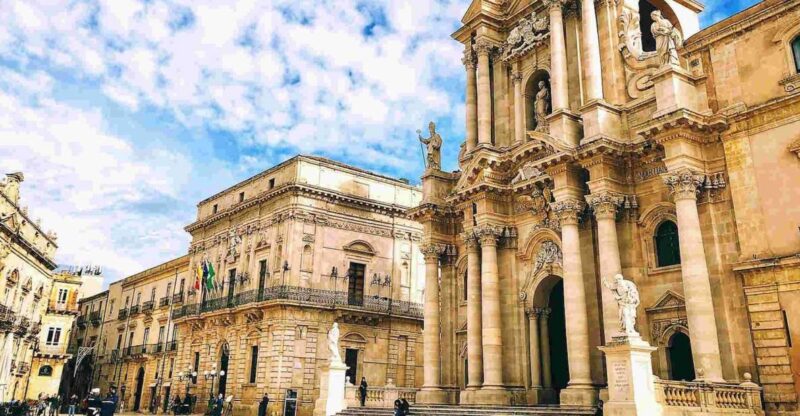 From Sciacca: Syracuse and Ortigia Island Day Trip by Bus - Exploring Syracuse Highlights
