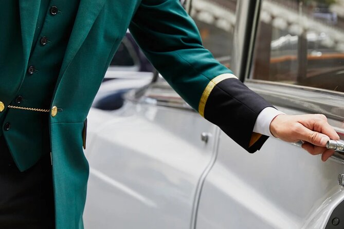 From Seattle Hotels - Hotel Transfer to Airport - Pickup and Drop-off Details