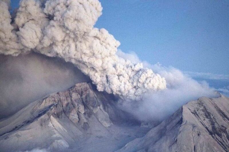 From Seattle: Mt Saint Helen Tour - Itinerary and Highlights