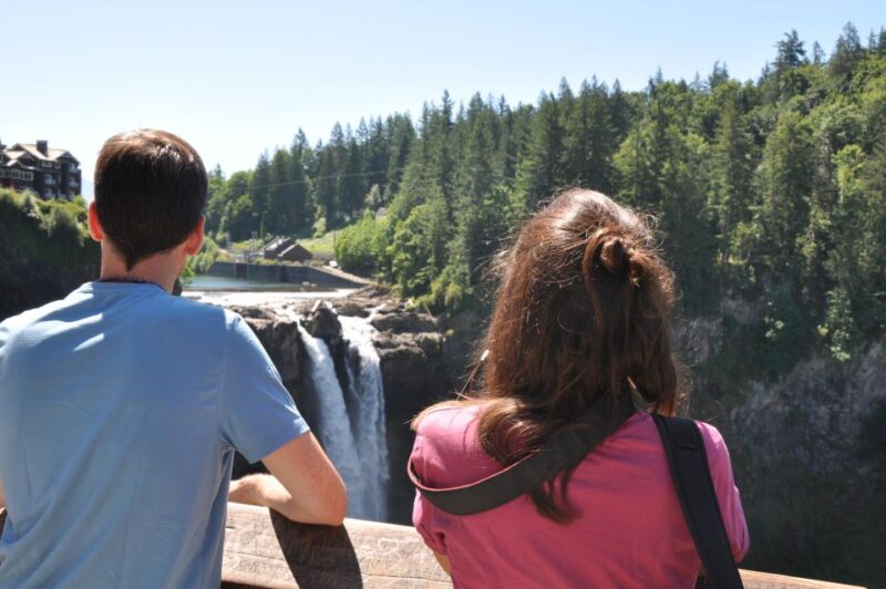From Seattle: Snoqualmie Falls and Wineries Tour W/ Transfer - Itinerary Highlights