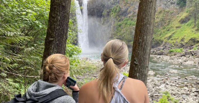 From Seattle: Snoqualmie Falls and Wineries Tour W/ Transfer - Scenic Drive and Snoqualmie Falls