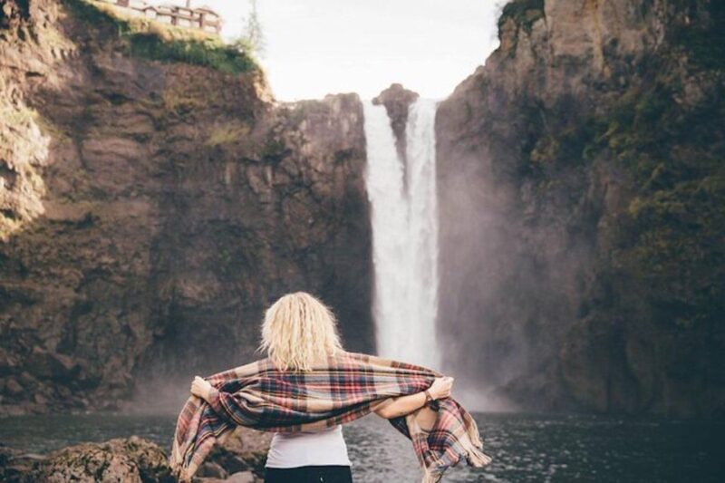 From Seattle: Visit Snoqualmie Falls and Hike to Twin Falls - Key Points