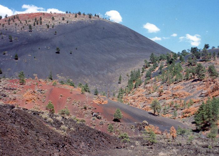 From Sedona or Flagstaff: Ruins & Volcanoes Small-Group Tour - Guided Experience