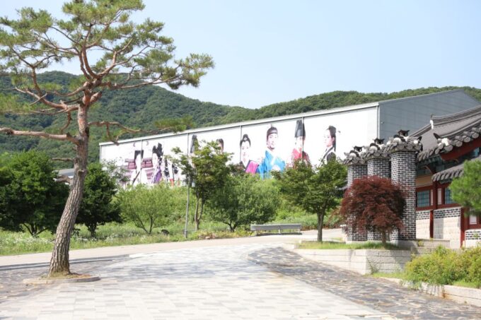 From Seoul: Half-Day MBC Dae Jang Geum Park Transfer - Transport Arrangements