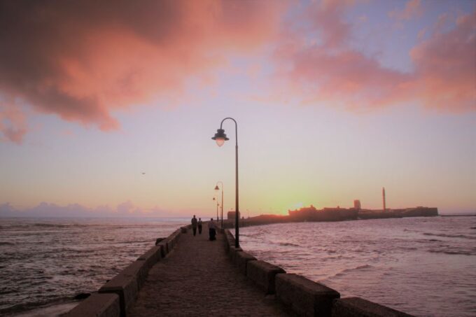 From Seville: Cadiz and Jerez De La Frontera Day Trip - Group Size Requirements