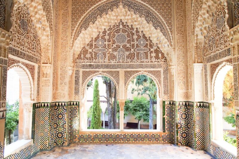 From Seville: Granada Day Trip With Alhambra and Albaicín - Itinerary Overview