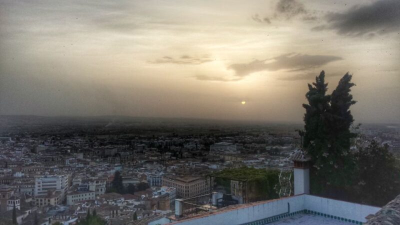From Seville: Private Transfer to Granada and Cordoba Tour - Explore Cordobas Streets