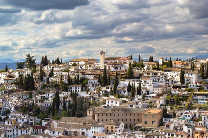 From Seville: Private Transfer to Granada and Cordoba Tour - Visiting the Mezquita