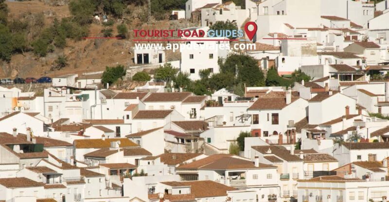 From Seville: Tour Private Castles, White Villages & Ronda - Cultural and Historical Insights
