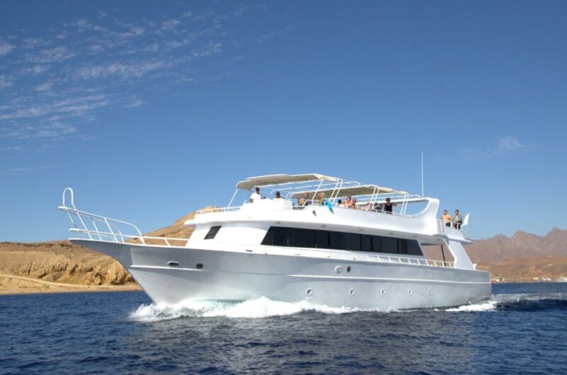 From Sharm: Ras Mohammed Cruise With Island Visit and Lunch - Itinerary and Activities