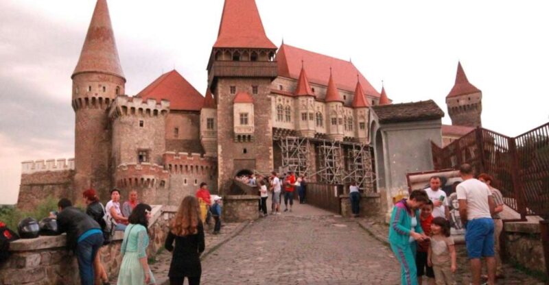 From Sibiu: Corvin Castle Hunedoara and Alba Iulia Tour - Age Requirement
