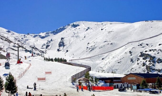 From Sierra Nevada ; Private Transfer to Granada City - Discover Granada City Awaits