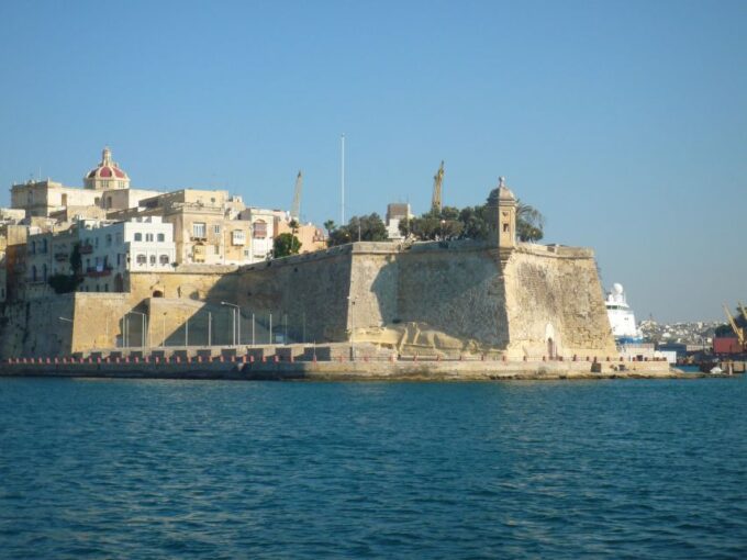 From Sliema: Cruise Around Maltas Harbours and Creeks - Arrival and Meeting Point