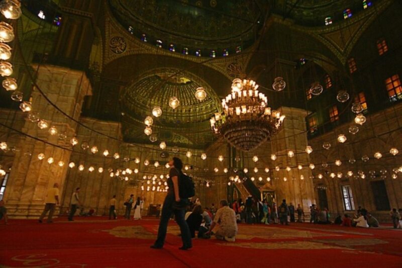 From Soma Bay/Safaga: Cairo and Giza Highlights 2-Days Tour - Giza Pyramids and Sphinx