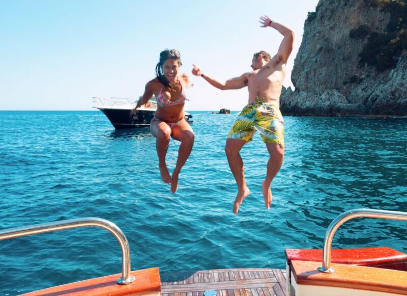 From Sorrento: Capri Island Small Group Boat Excursion - Itinerary and Highlights