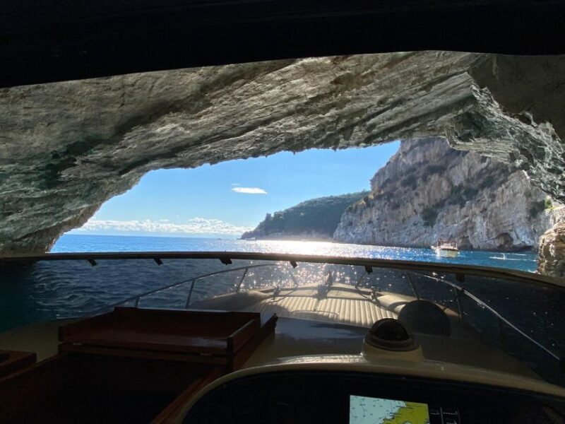 From Sorrento: Capri Private Cruise With Prosecco - Onboard Experience