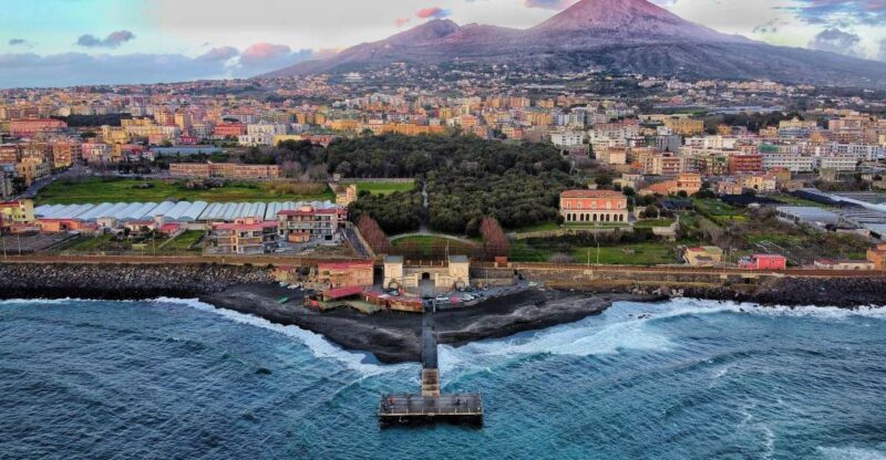 From Sorrento: Skip-the-Line Pompeii & Mount Vesuvius Tour - Itinerary and Experience