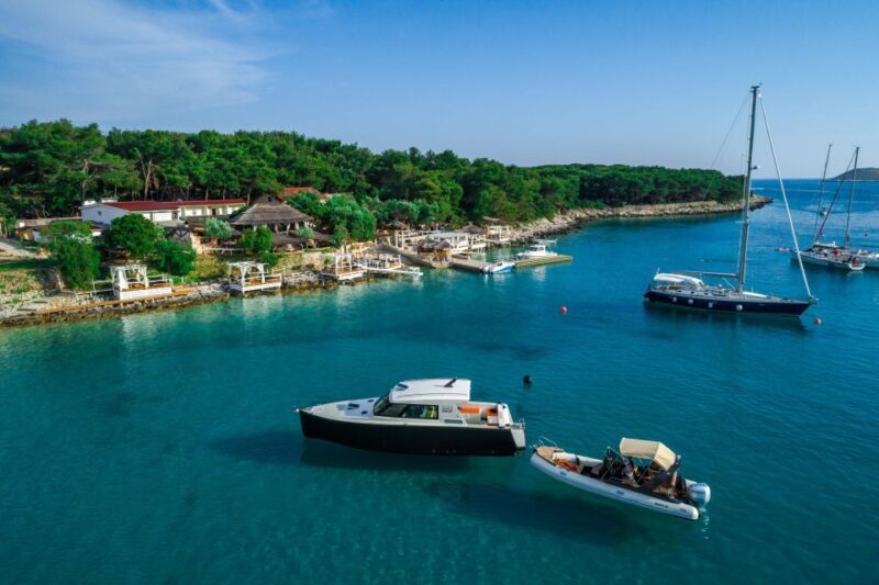 From Split: 3 Islands Half-Day Boat Tour With Blue Lagoon - Morning Tour Schedule