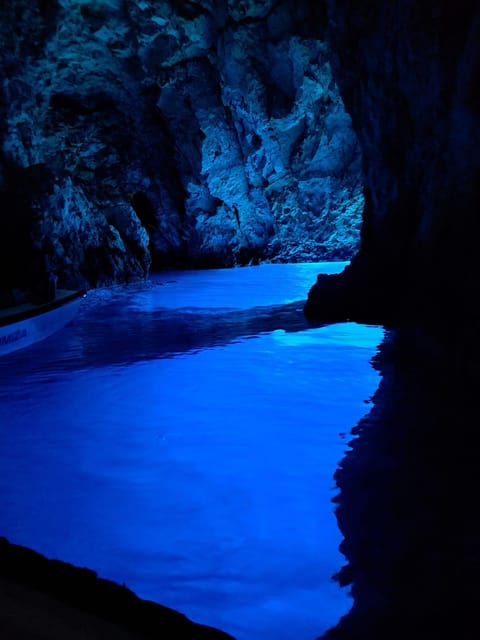 From Split: 6 Islands and Blue Cave Private Boat Tour - Itinerary Highlights