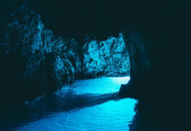 From Split: Blue Cave & 5 Islands Amazing Speedboat Tour - Itinerary Details