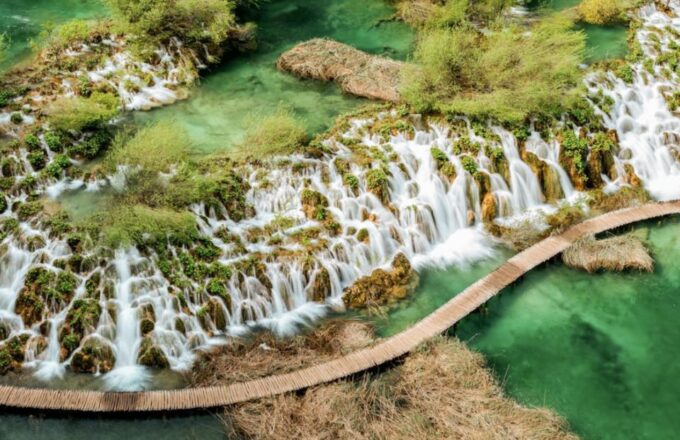 From Split or Trogir: Plitvice Lakes Guided Full-Day Tour - Transportation and Breaks