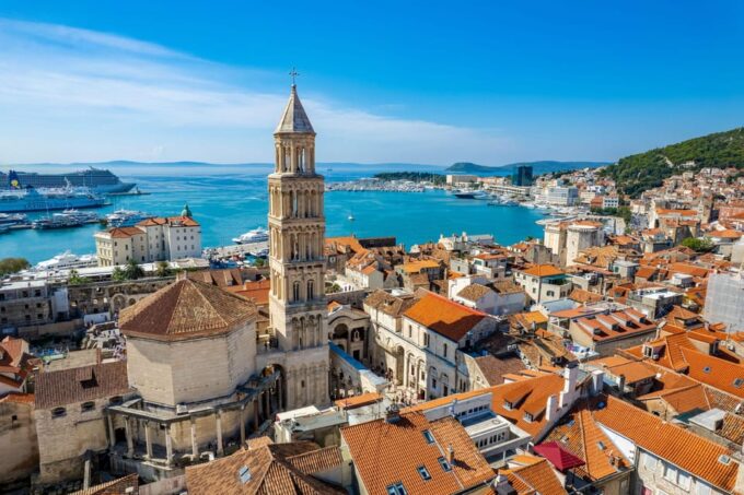 From Split: Overnight Stay in NP Plitvice & Zadar - Private Group Experience