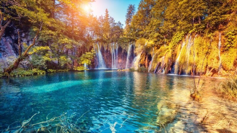 From Split: Transfer to Zagreb With Stop at Plitvice Lakes - Experience Highlights
