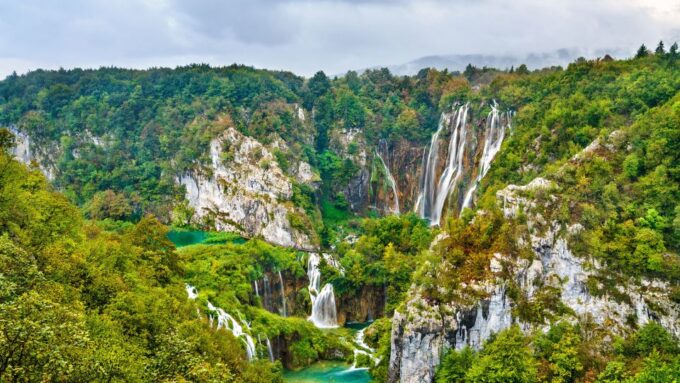 From Split: Transfer to Zagreb With Stop at Plitvice Lakes - Pickup and Transportation