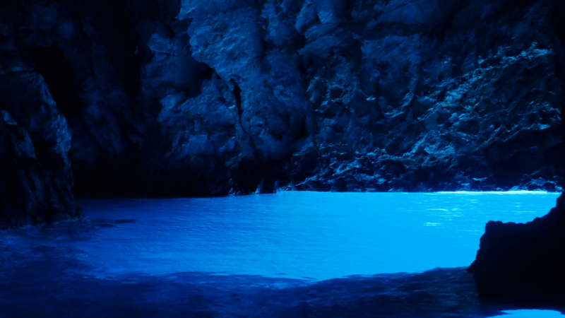 From Split:DIVING & BLUE CAVE 6 ISLAND TOUR WITH LUNCH - Diving Experiences