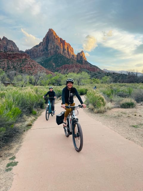 From Springdale: Zion Sunset Biking/eBiking Tour - Photogenic Moments