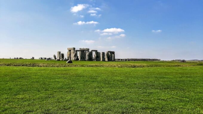 From Stratford-on-Avon/Moreton-in-Marsh: Bath & Stonehenge - Inclusions and Exclusions